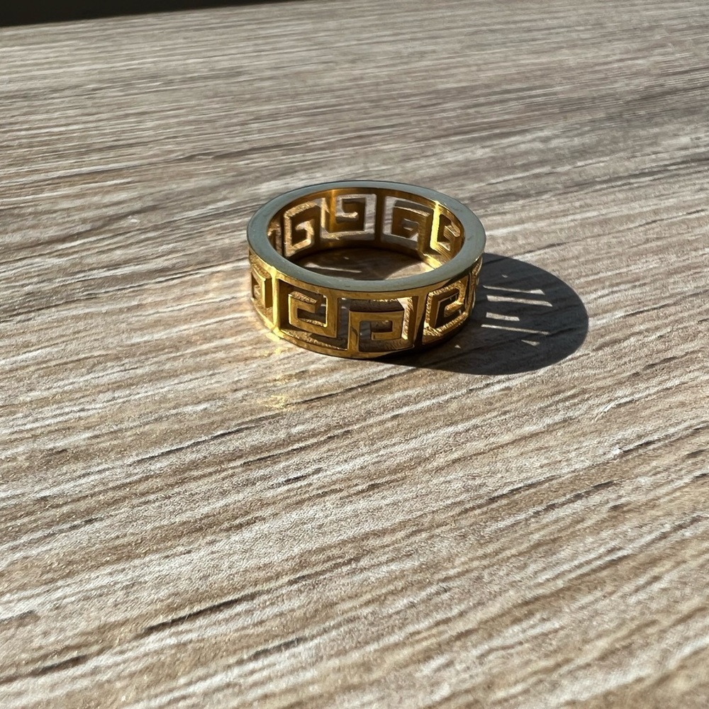 FASHION RING